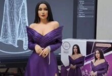 كاميليا ورد تدخل عالم المجسمات وتتحوّل إلى باربي في الصين كاميليا ورد تدخل عالم المجسمات وتتحوّل إلى باربي في الصين